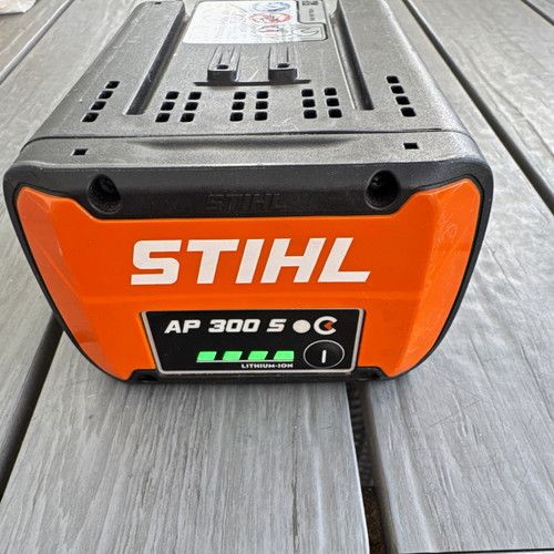 Stihl 300 ion akku - stihl, li-ion